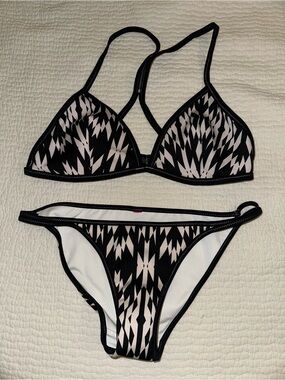 Victoria’s Secret Black & White Geo Pattern Triangle Bikini Set - Women's Swim